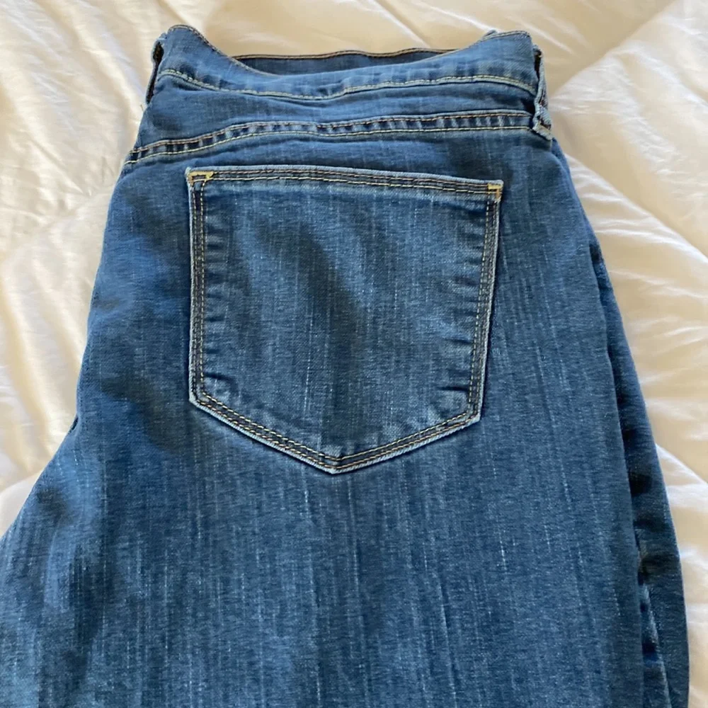 Jeans - Picture 2 of 4